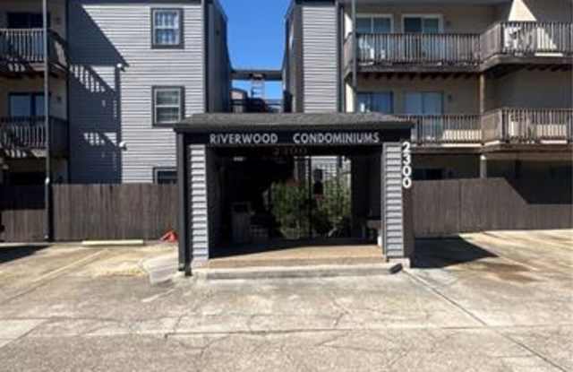 Photo of 2301 Edenborn Avenue - 306