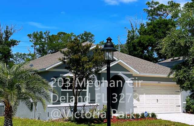 203 Meghan Circle - 203 Meghan Circle, DeLand, FL 32724