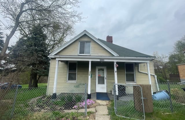 3203 Virginia Ave. - 3203 Virginia Avenue, West Mifflin, PA 15122