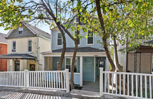 Beautiful Fully Renovated 3 Bedroom Home In Swissvale. Available Immediately.