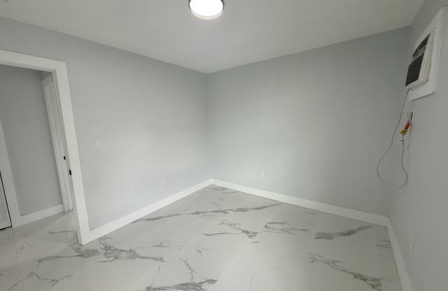 817 Northwest 2nd Street