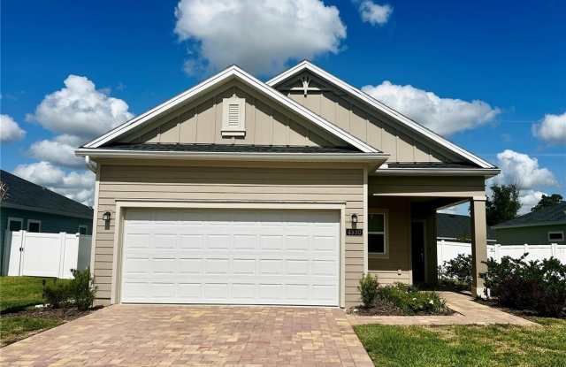 4530 NW 14TH LOOP