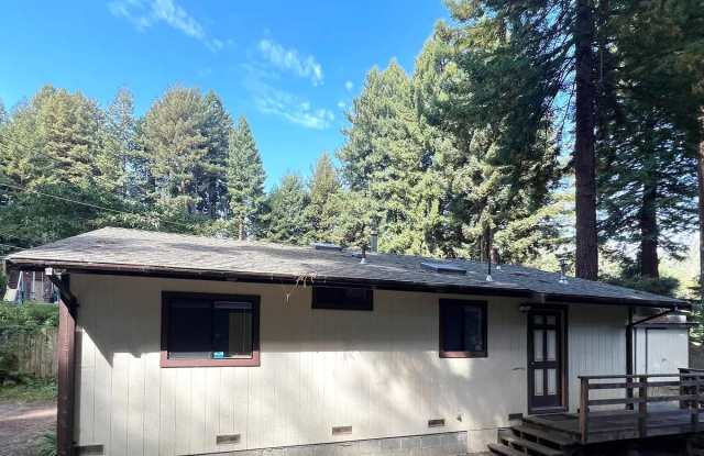 Photo of 652 Grotzman Rd