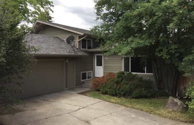 303 N. 17th Ave.