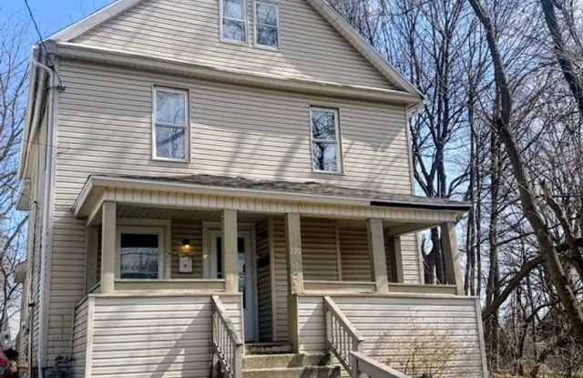729 Mallison