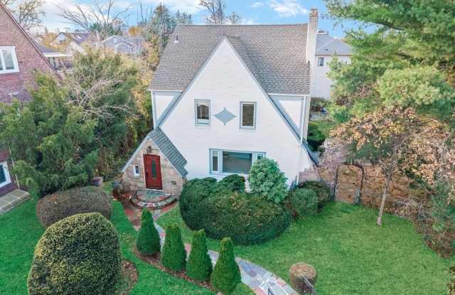 Photo of 14 Nirvana Avenue