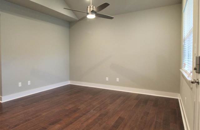 2043 South Florida Way