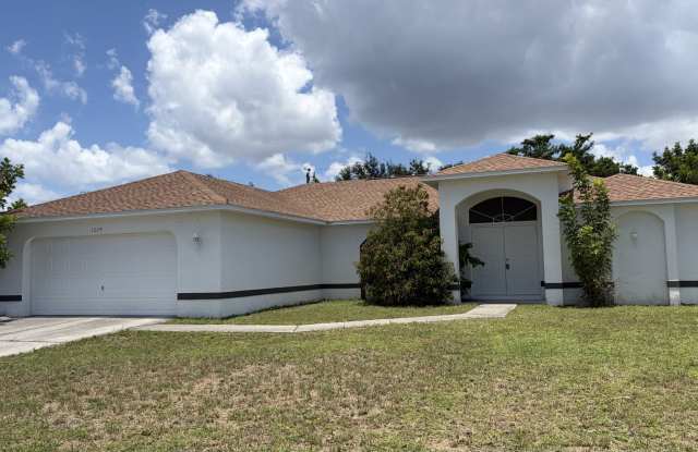 1229 SE 21st Pl. Cape Coral, FL 33990