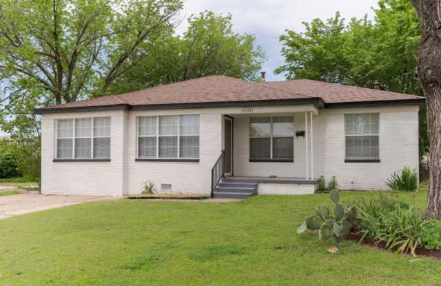 Photo of Spacious 3BD/2BTH Home Near Lake Hefner