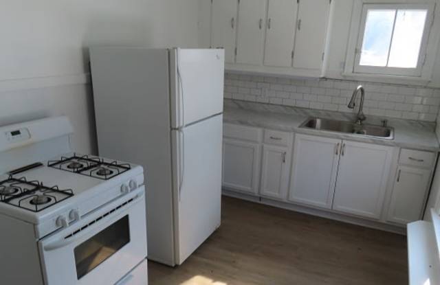 1603 E. Hampshire St - Upper