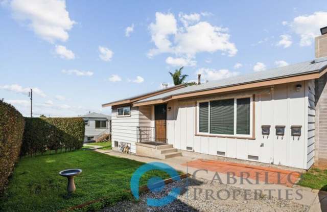 Photo of 4330 Cleveland Ave