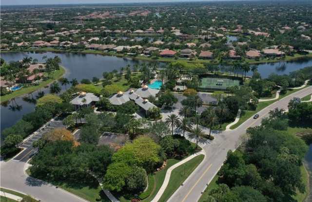 Amazing 4 Bedroom, 3 Bath home plus large 21'x11' loft located in Parkland Isles!