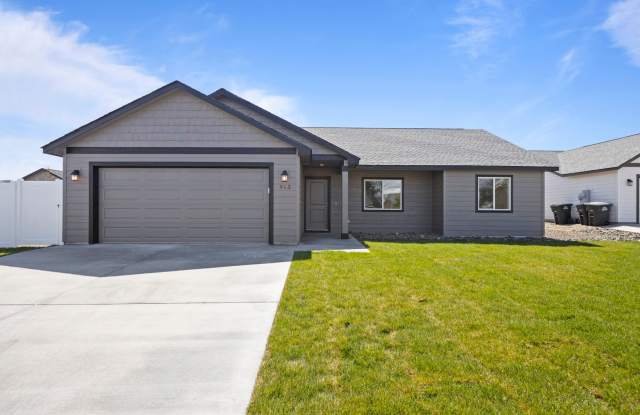 Brand New 3 Bed, 2 Bath Home in Moses Lake photos photos