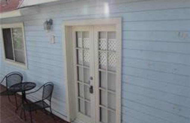 271 Lower Cliff Drive