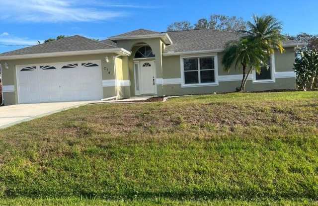 774 SE Atlantus Avenue - 774 Southeast Atlantus Avenue, Port St. Lucie, FL 34983