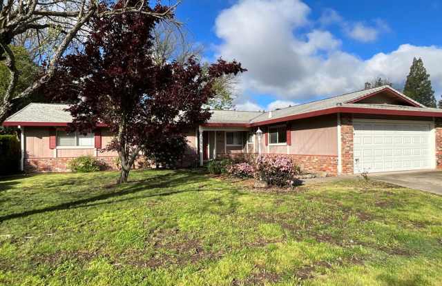 SPACIOUS HOME IN ROCKLIN - 4700 Whitney Boulevard, Rocklin, CA 95677