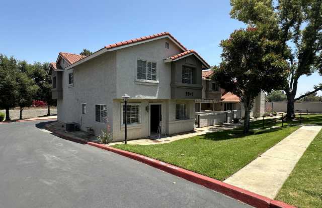 9940 Highland Ave #D