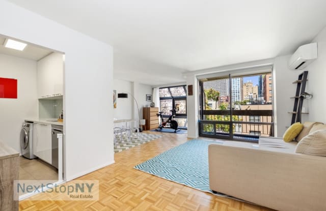 245 East 50th Street 7B - 245 East 50th Street, New York City, NY 10022