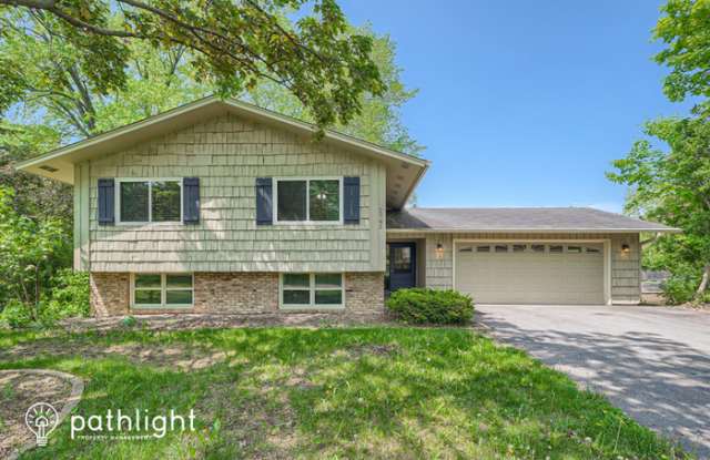 2745 Olive Lane North