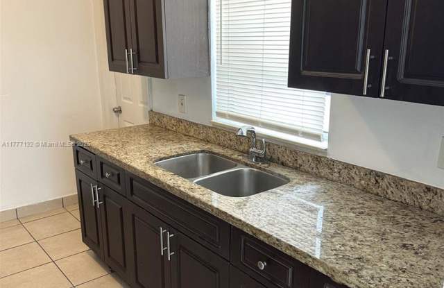 Photo of 210 Northwest 18th Street