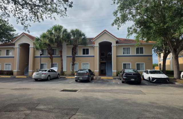 489 Las Cortes Lane Unit  #204