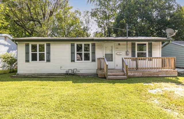 1136 North Warren Avenue - 1136 North Warren Avenue, Springfield, MO 65802