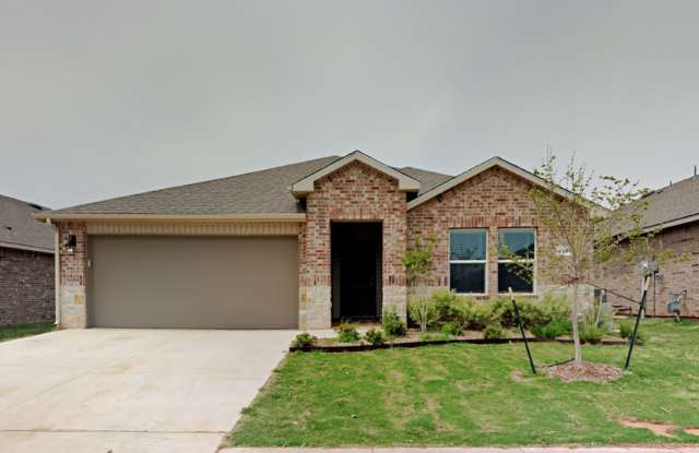 Very Nice 4 Bed 2 Bath Home in Mustang Schools