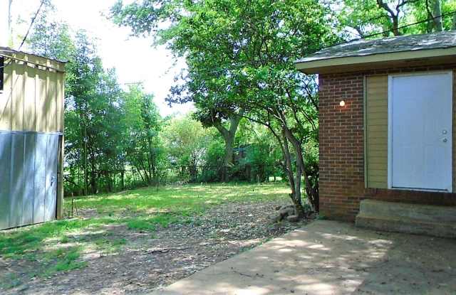 4-BEDROOM + BONUS ROOM - Beautiful, Shady Residential Area
