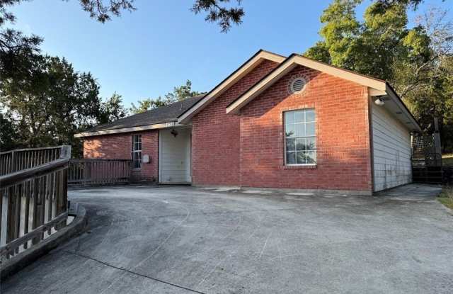 Photo of 221 N Scenic Loop