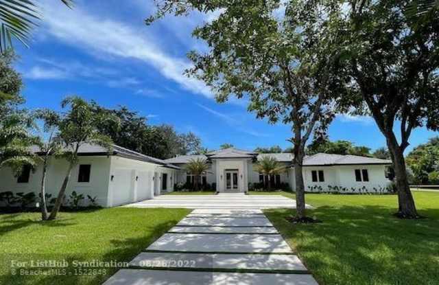 9025 SW 114th St - 9025 SW 114th St, Kendall, FL 33176