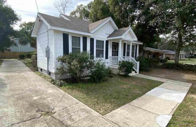 1621 E Brainerd St - 1621 East Brainerd Street, Pensacola, FL 32501