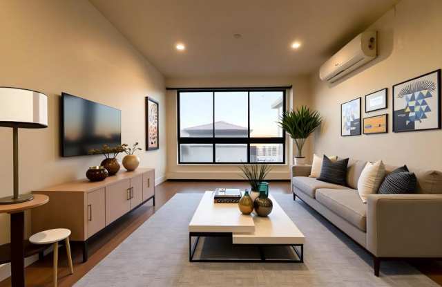 Photo of 252 Broadway