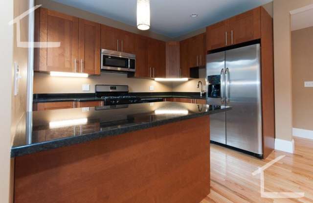 5 Bed 2 Bath Right Close to Cleveland Circle