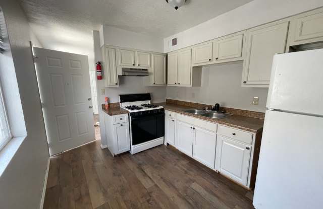 425 Wisconsin Street Northeast - 4