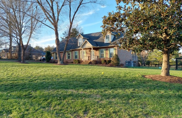 907 Bedford Place - 907 Bedford Place, Maury County, TN 38401