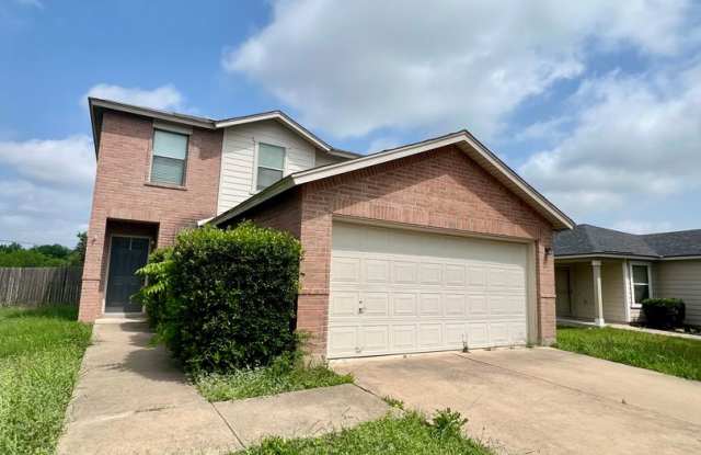 Beautiful Home on A Cul De Sac with Large Backyard