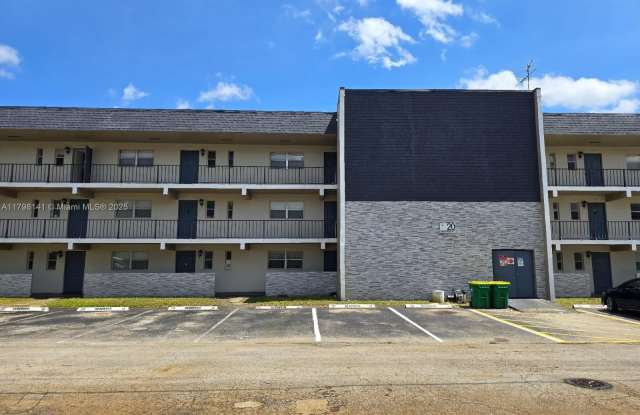 8020 Fairview Dr