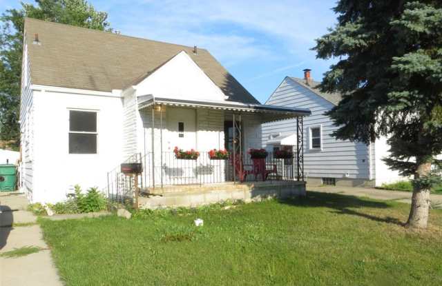 Photo of 22042 Gascony Ave