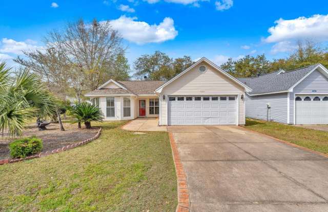 Updated Home in Blue Pine Village! Ideal Location!! - 138 Midland Court, Okaloosa County, FL 32578