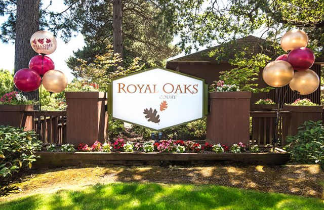 Photo of Royal Oaks