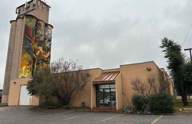 130 W Crawford Street