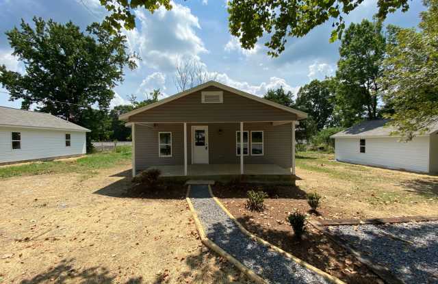 Great home for Rent in Steele, AL....Available to view! photos photos