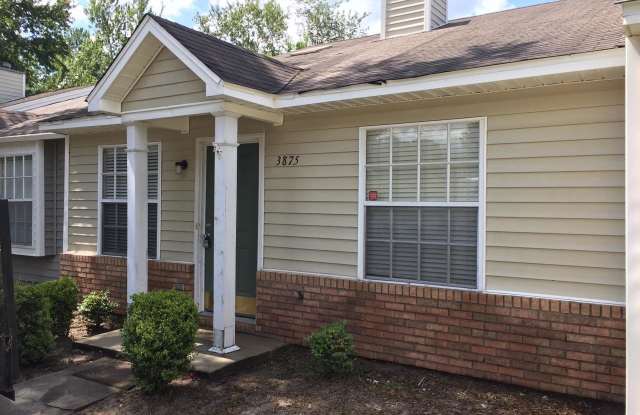N.W. 2/2 Townhome off Mission Rd. near Fred George