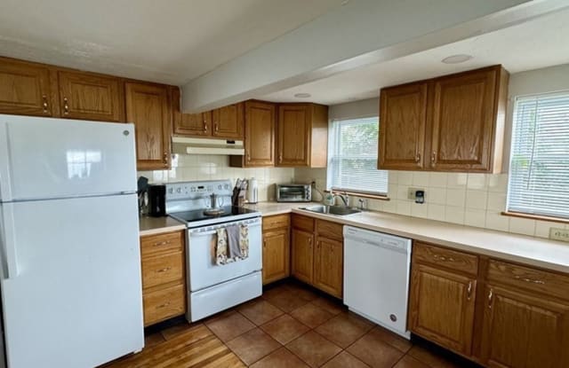 125a Huckins Ave - 125 Huckins Avenue, Quincy, MA 02171