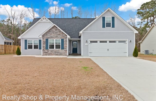 111 Bridgeport Drive - 111 Bridgeport Dr, Onslow County, NC 28460