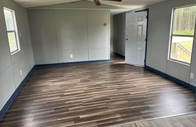 220 Pine Forest Loop