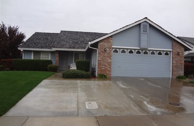 1537 Alicia Dr - 1537 Alicia Drive, Yuba City, CA 95993