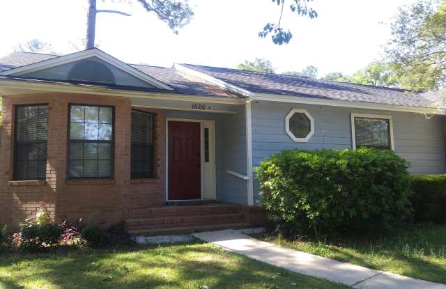 1600-A Akridge Dr