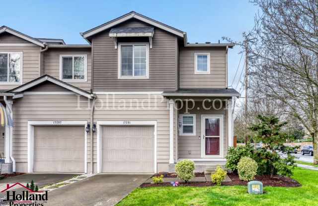 Beautiful Townhome with Attached Garage in Desirable Community!