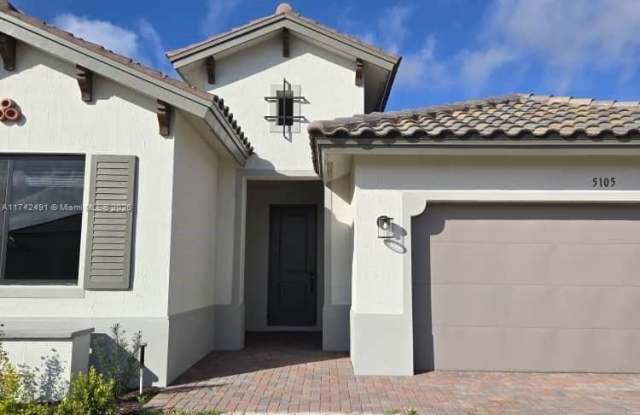 Photo of 5105 PENELLA AVE